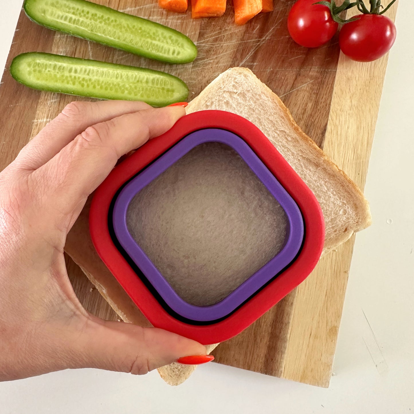 Sandwich Cutter